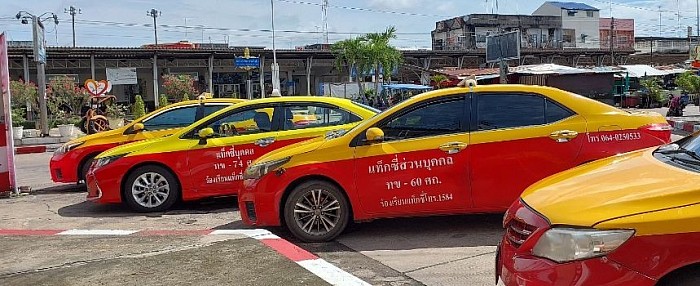 เหมาแท็กซี่ยางชุมน้อยทั่วไทยโทร.080-696-5216
